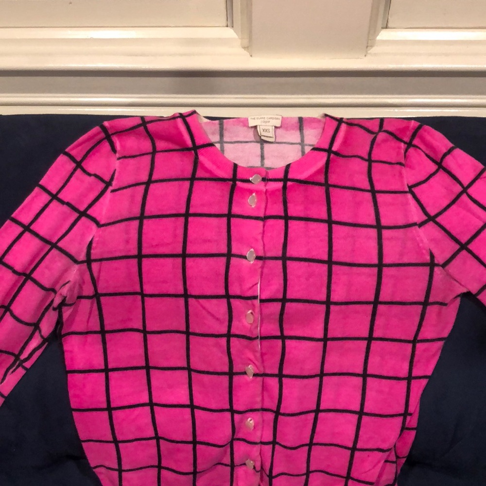 Bright pink and black grid design cardigan!